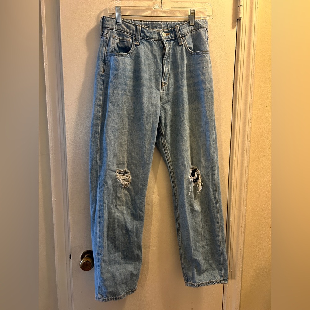 Old Navy Light Blue Cropped Distressed Jeans 26/27